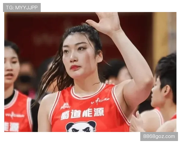 李梦上个赛季买了啥豪车？普通人估计得省三年工资才够那一趟油钱吧